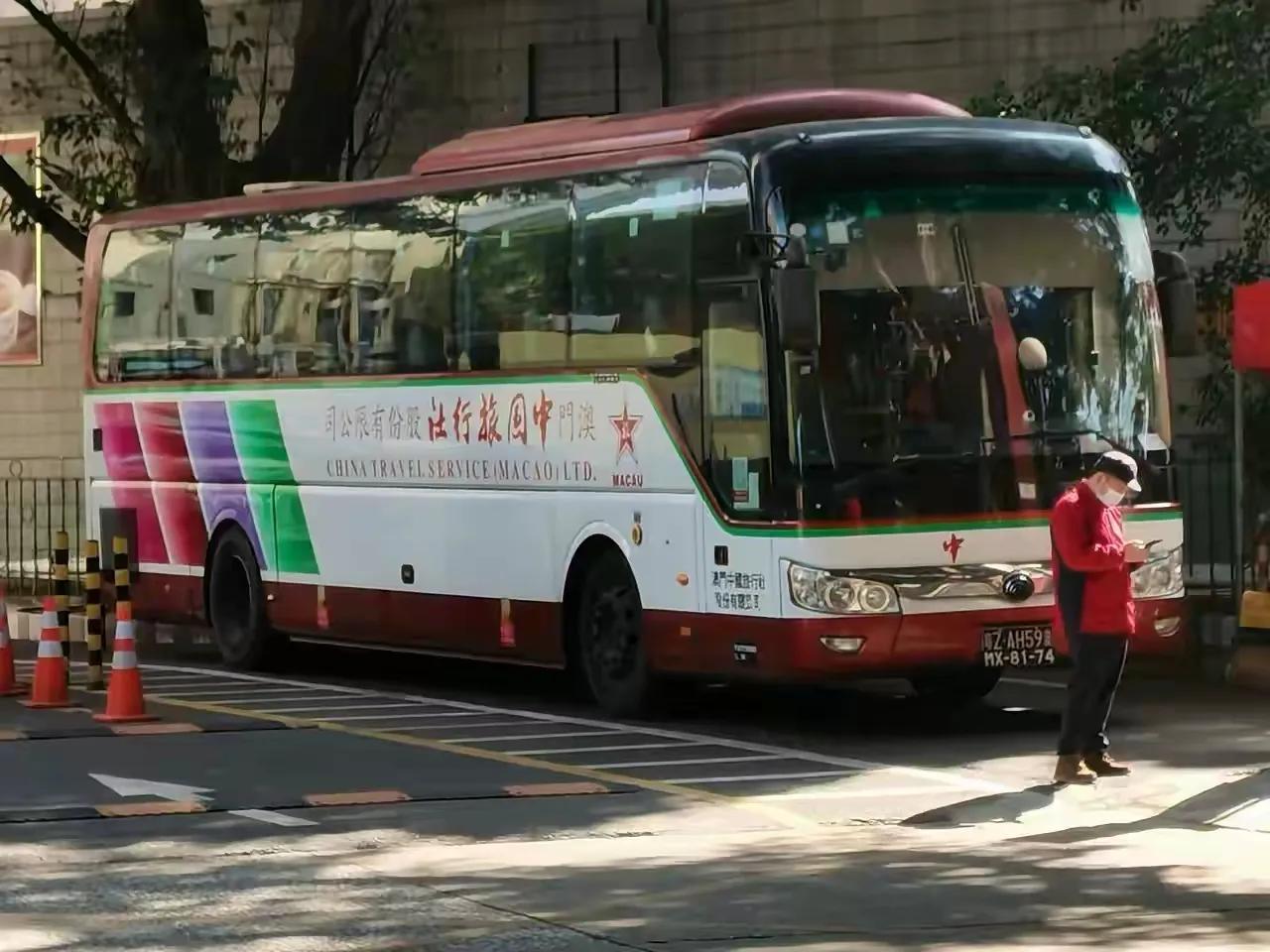 今年去港澳的游人不多，不知什么原因