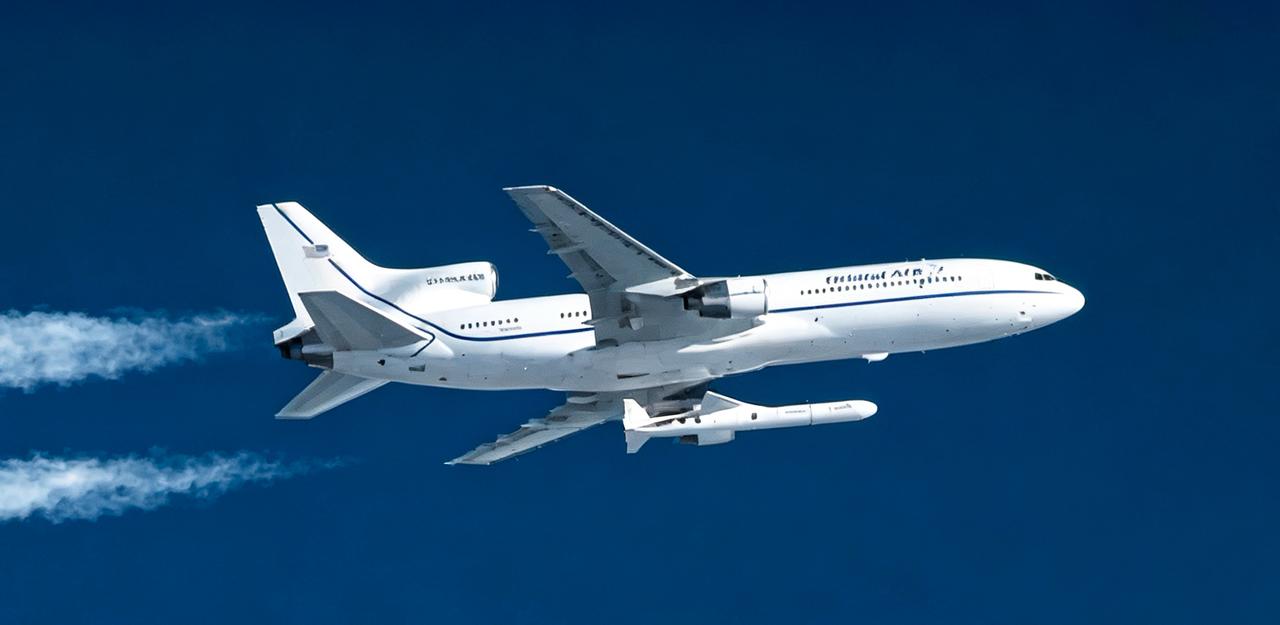 L-1011“观星者”火箭空射平台是由美国轨道科学公司（现属诺斯罗普·格鲁曼公司