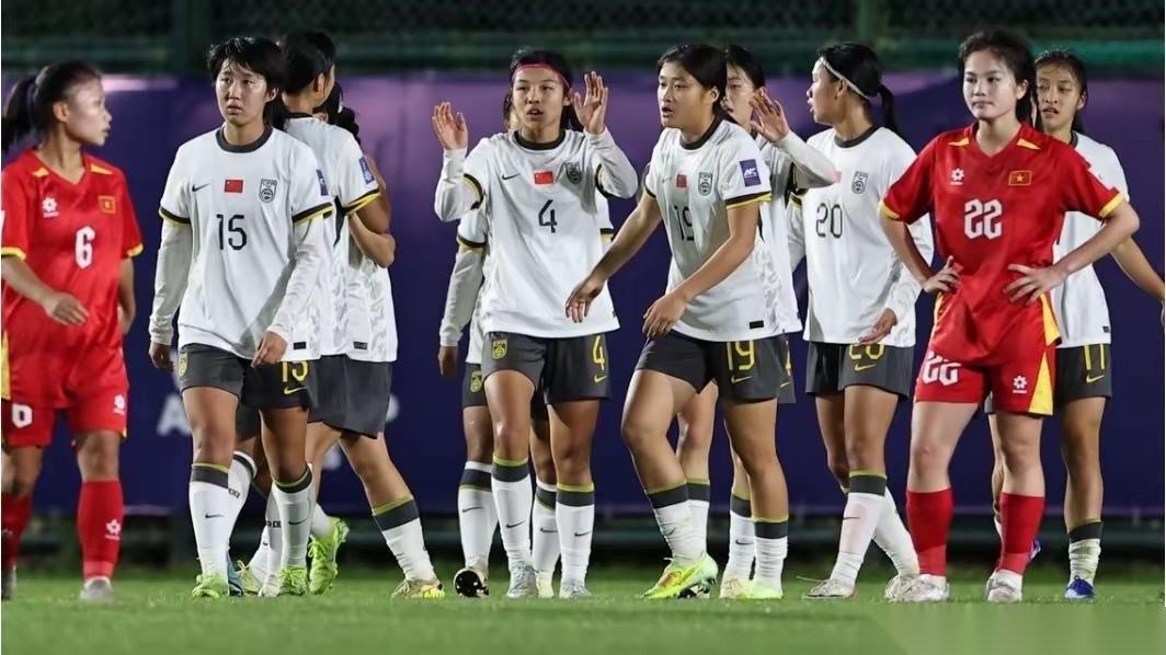 中国U17女足两场比赛至少证明了一件事情即她们的表现证明中国底层的足球土壤并没有