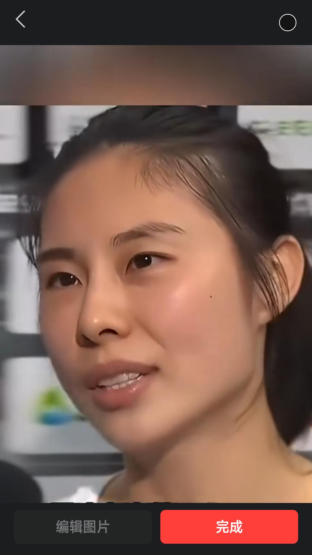 【中国女篮名将王思雨接受媒体采访时直言:最近很多网友给我留言，说我不该去澳洲打球