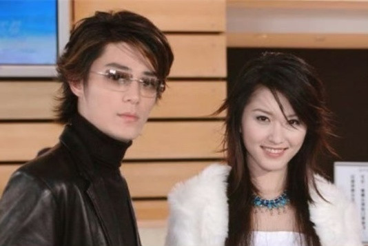 徐洁儿回应上乘风2026不算晚徐洁儿官宣《乘风2026》，47岁的她回应参加浪