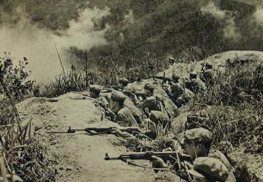 豺狼逼近，中国握紧猎枪，普京直言，自从中越“712炮战”后，没人再敢轻看中国！几