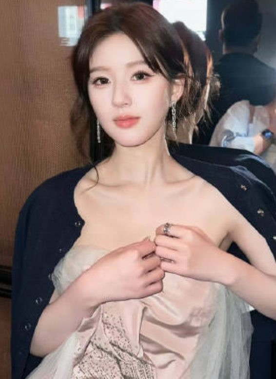 愿你步履所至皆坦途，热爱永存，光芒万丈