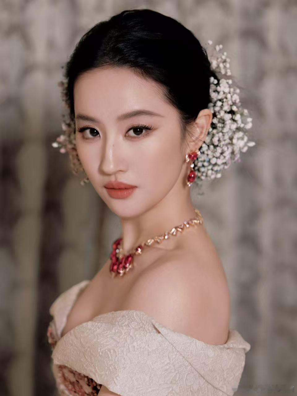 刘亦菲声控界最温柔的妈咪终于懂王玉雯为啥这么痴迷刘亦菲的声音，茜茜的嗓音软乎乎