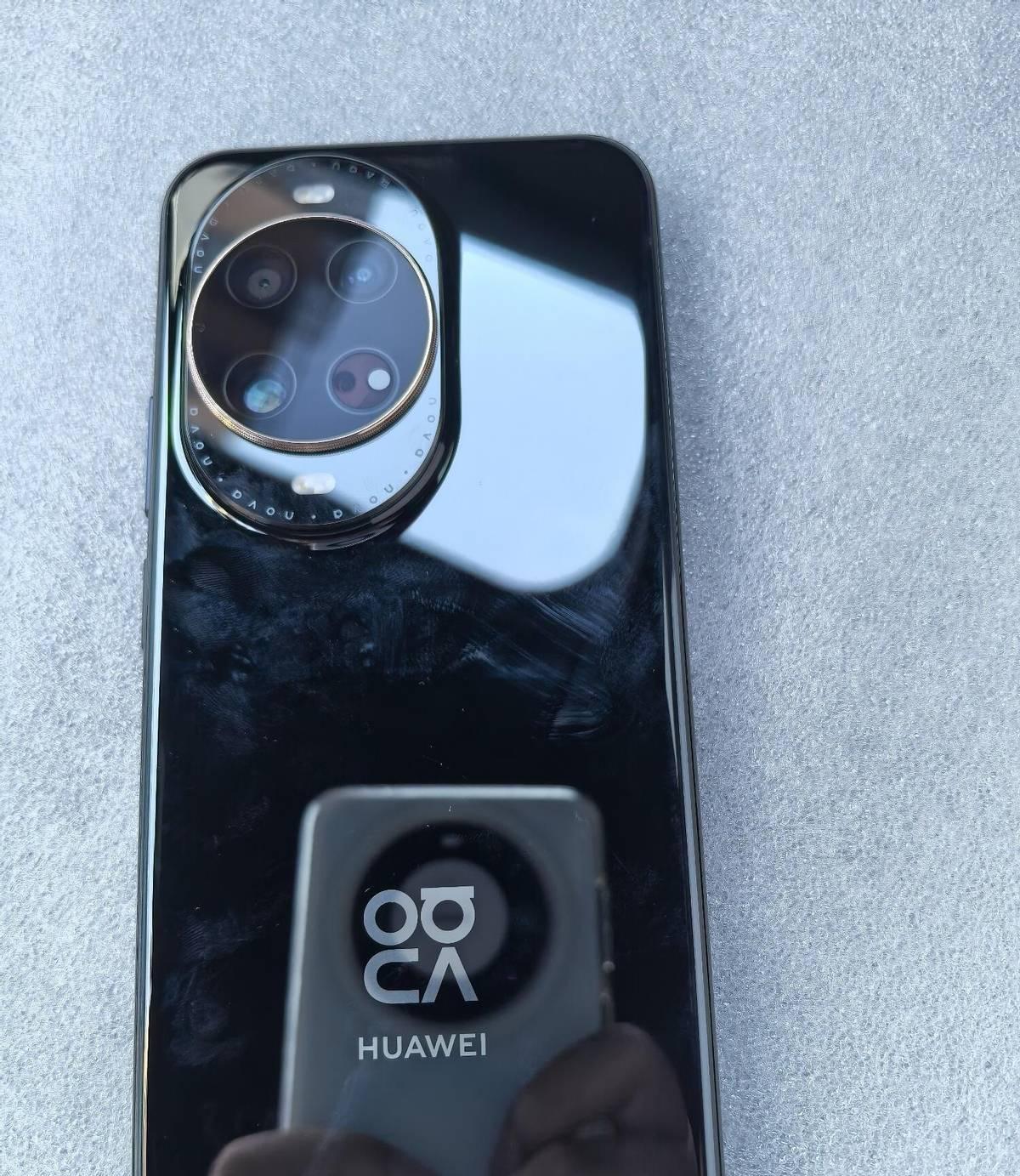 泪目，Mate60换成Nova14Ultra，体验太棒了，余承东到底还藏着多少