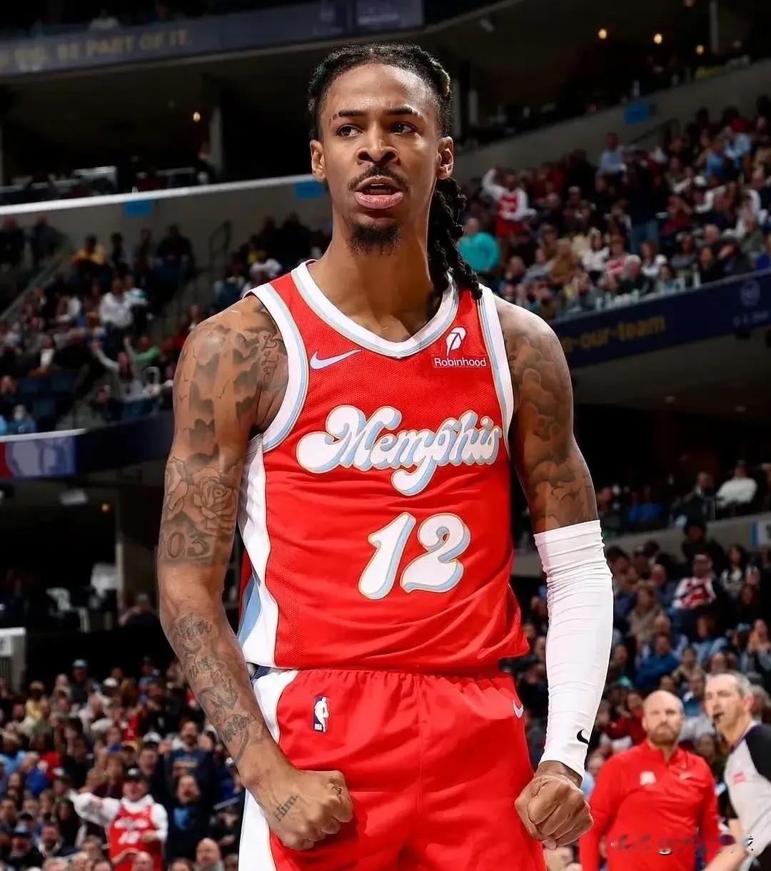 莫兰特可能来火箭的几个理由:（市场层面）1.莫兰特现在交易价值最低谷且降