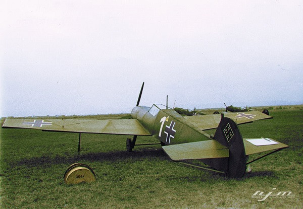 木质Bf109诱饵：德国空军二战期间的巧妙伪装战术