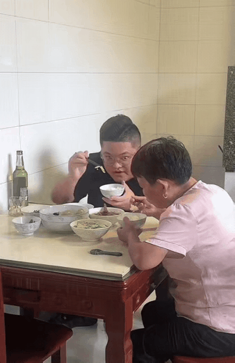 别随便成为上门女婿，讲真[滑稽笑]