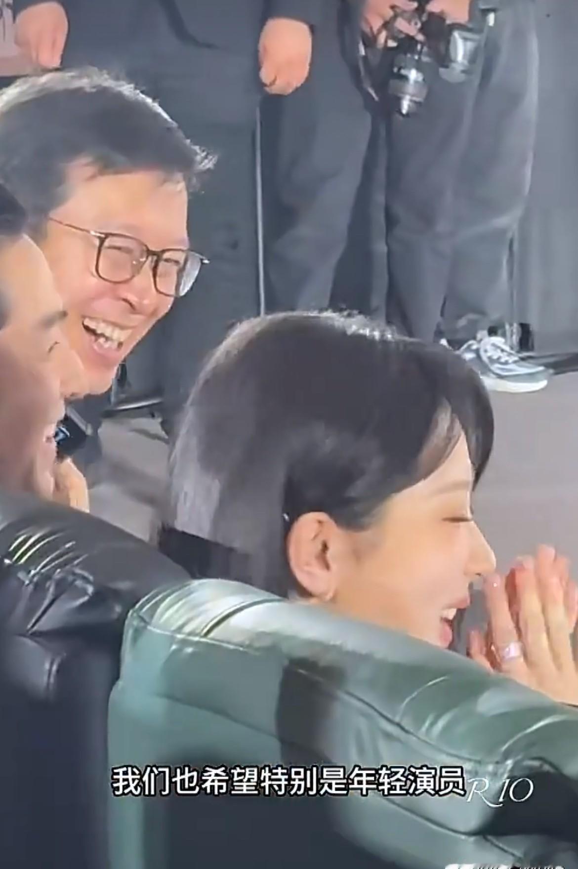 别再叫她“流量小花”了。《生命树》发布会现场，导演们和胡歌提起杨紫，用的词是“