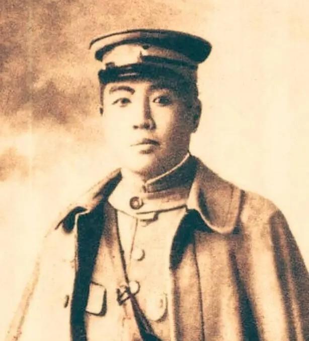 1925年11月，奉系大将姜登选被郭松龄枪杀，消息传到奉天，张作霖震惊的说：“郭