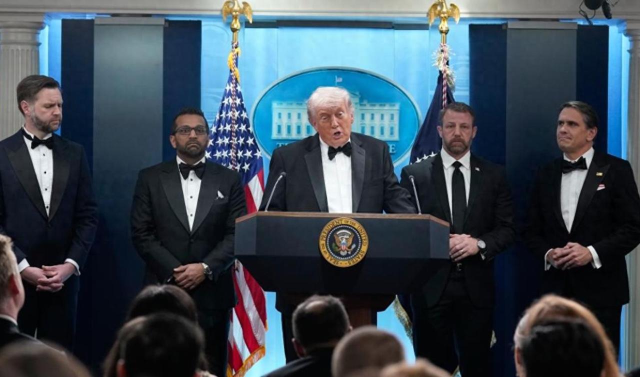 “中国本来能弄死我们！”特朗普话风突变，承认美国有求于中国。4月26日白宫记