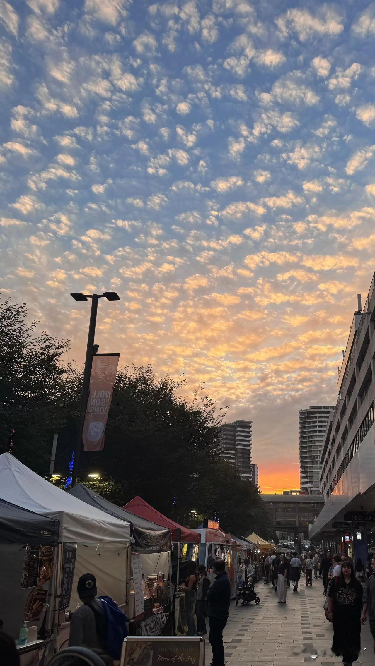 所有长久的关系，都是两个有良心的人在彼此报恩。付出的人不亏，感恩的人有福。用善良