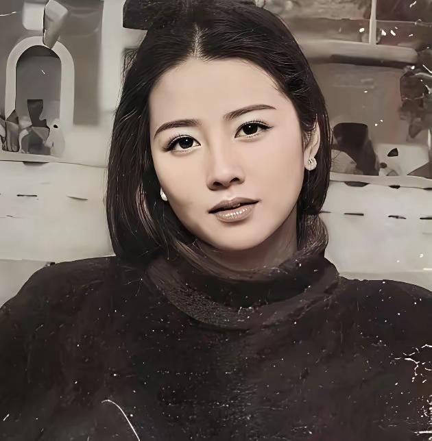 1969年，副主任黄书良把女知青张梅香叫去，反锁上门耍流氓。张梅香没硬刚，先