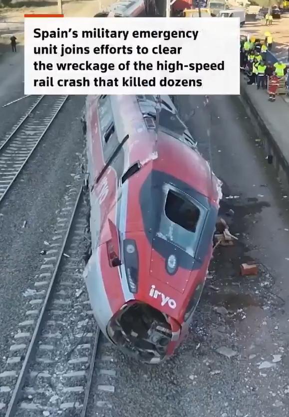 日本高铁遭毁灭性打击，一次就让西班牙190多人死伤，欧洲无奈开始认可中方性能！