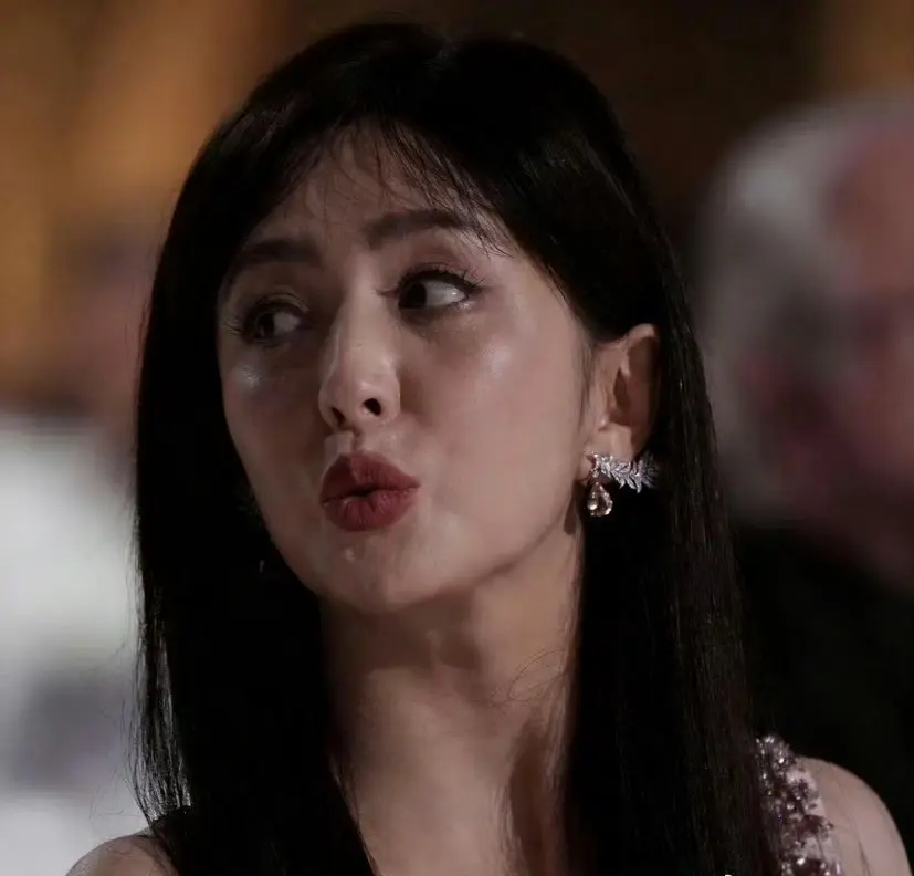 佟丽娅生图无美颜P图：现实里的真美女