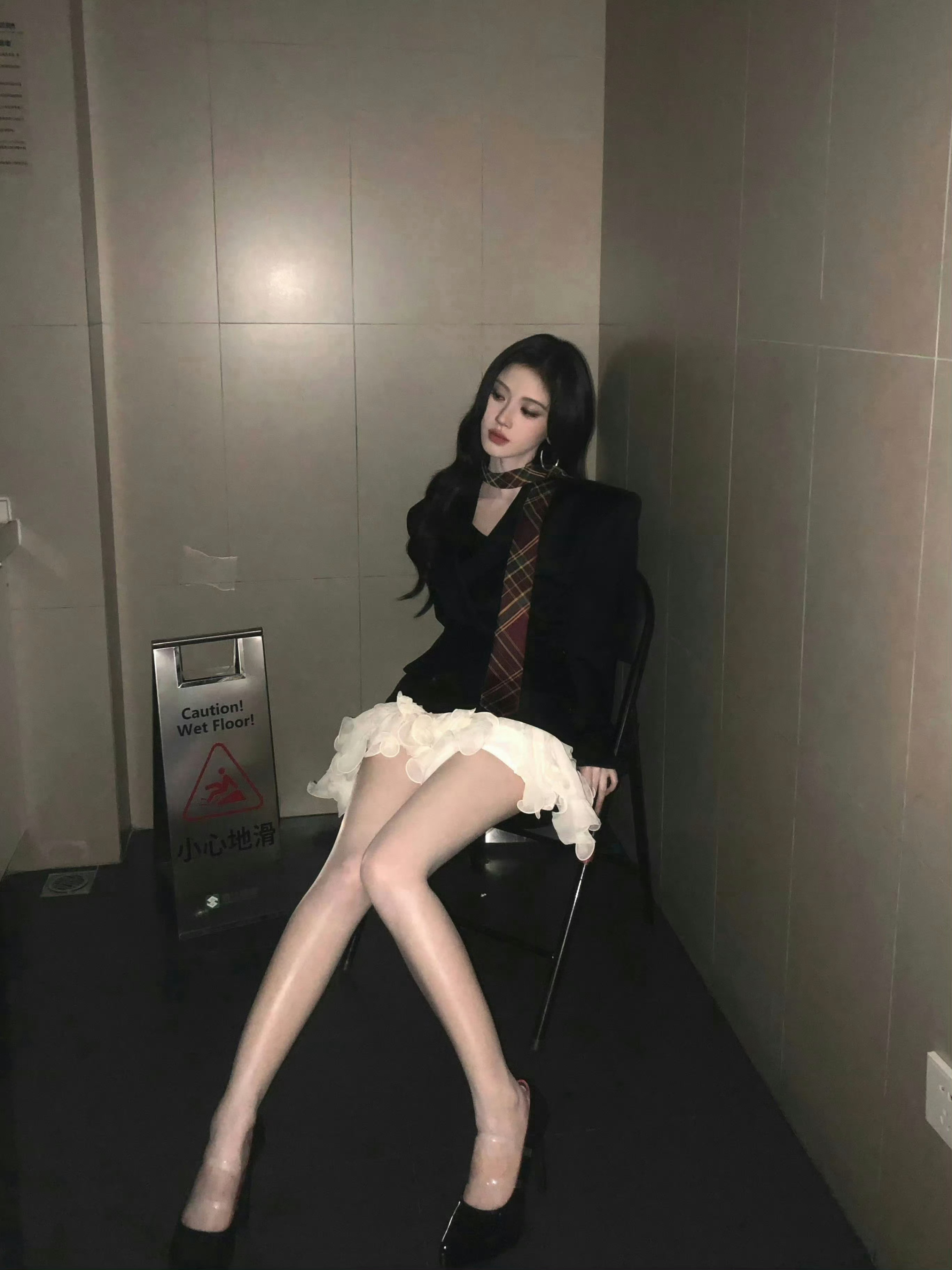 鞠婧祎的大长腿太爱了