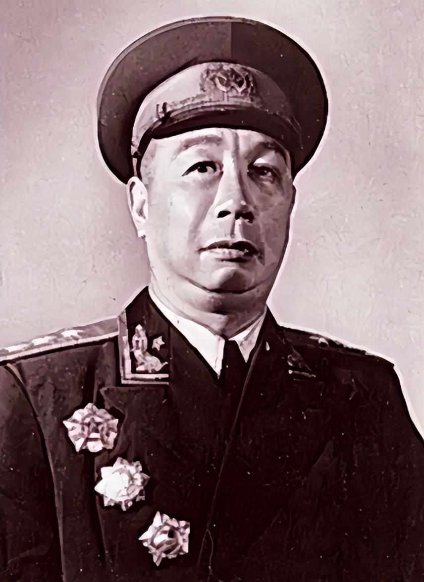 华野有一个怪现象，那就是粟裕每次准备打一场大仗的时候，参谋长就总会恰巧不在司令部