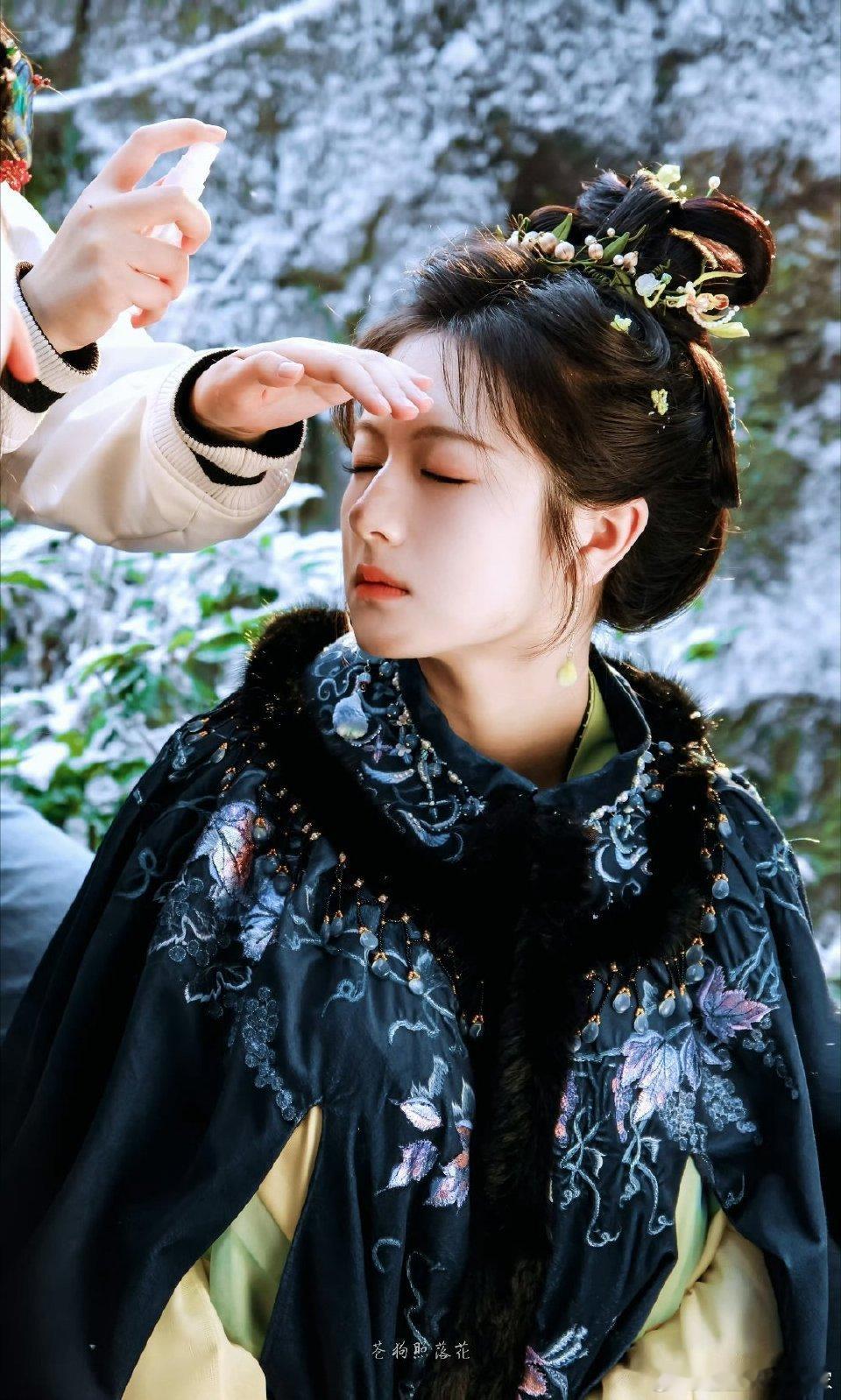 朝雪录里李兰迪秦菀真的美出了新高度瘦了真的好看啊兰迪妹妹