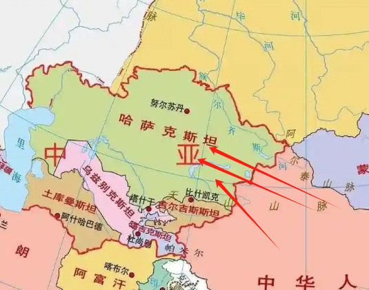 十七万人放弃国籍，跑到国外图啥？哈萨克族人回流：理想很美