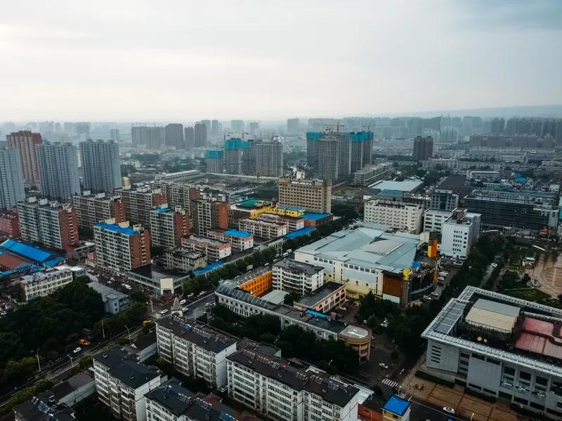 要说山西哪座城市将来能超越太原，还真不好说。目前太原作为省会，在经济、文化、交通