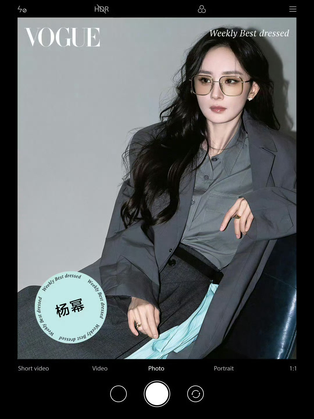 杨幂首次Prada活动造型就被Vogue评为每周最佳穿搭哎，主打的就是一个高智感