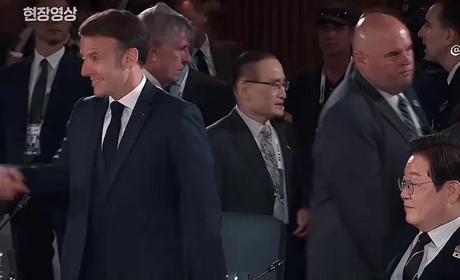 没有特朗普的G7峰会，马克龙像带头大哥。巴西总统卢拉对李在明缺乏一点尊重，看着马