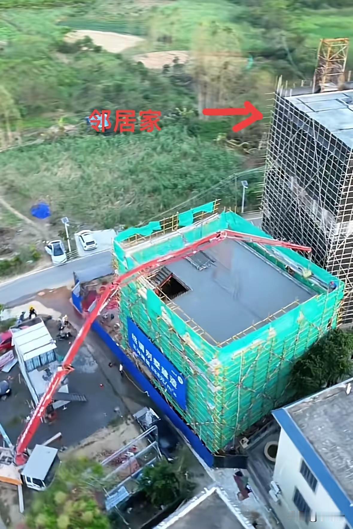 全红婵隔壁邻居绝对不是一般人，在农村建房的人都知道，限高最多三层楼，由于全红婵家