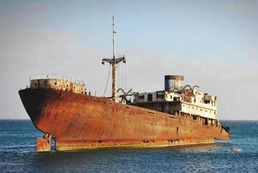 1986年，中国从造船技术实力雄厚的罗马尼亚，订购了12艘4800吨级货轮，可当