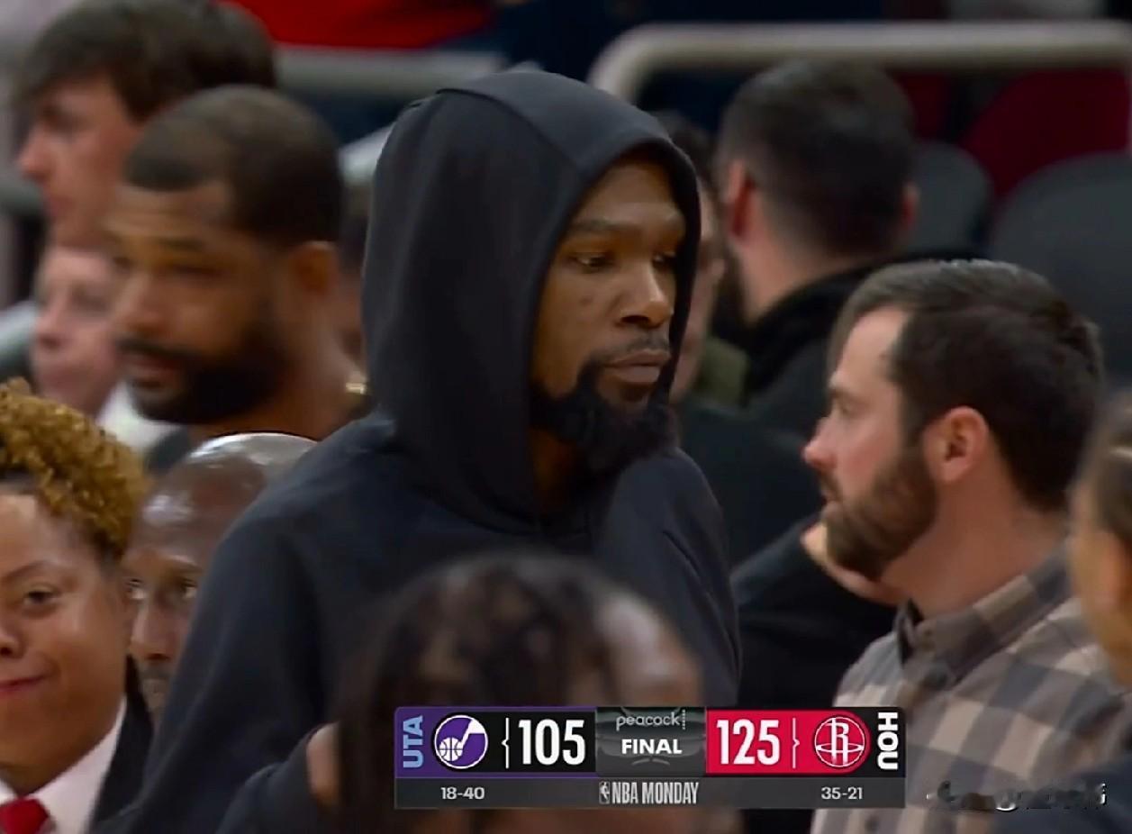 太稳了！乌度卡谈第四节还上杜兰特：“为了稳妥起见。”“杜兰特必须在场上。