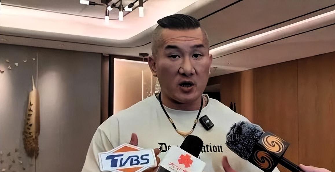 26日馆长在北京接受采访时,他想要跟台湾的人说:如果你对大陆,中国大陆抱有敌意,