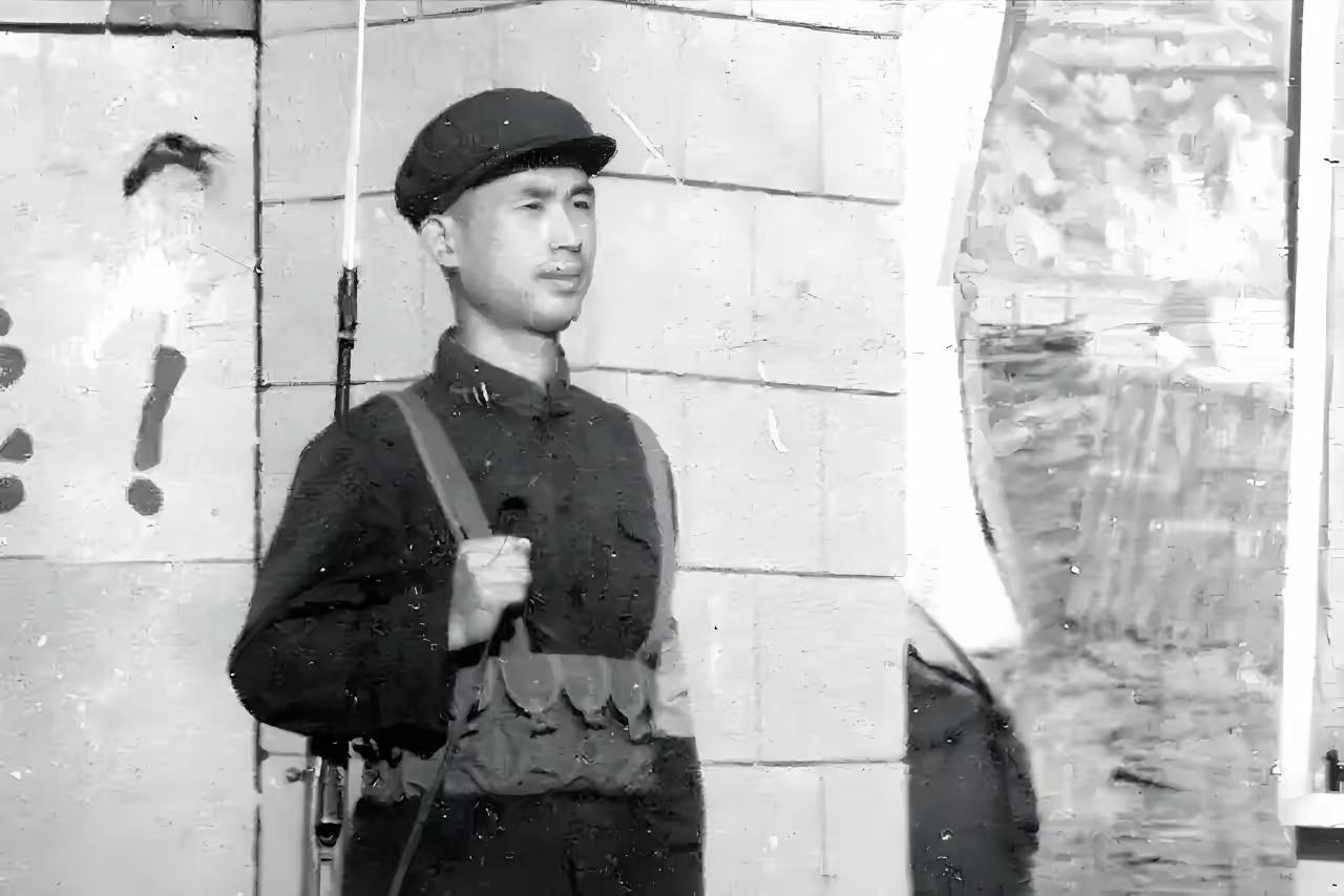 1980年，辽宁省政府机关大院的哨兵击毙了一个可疑人员，谁知，案件水落石出后，这