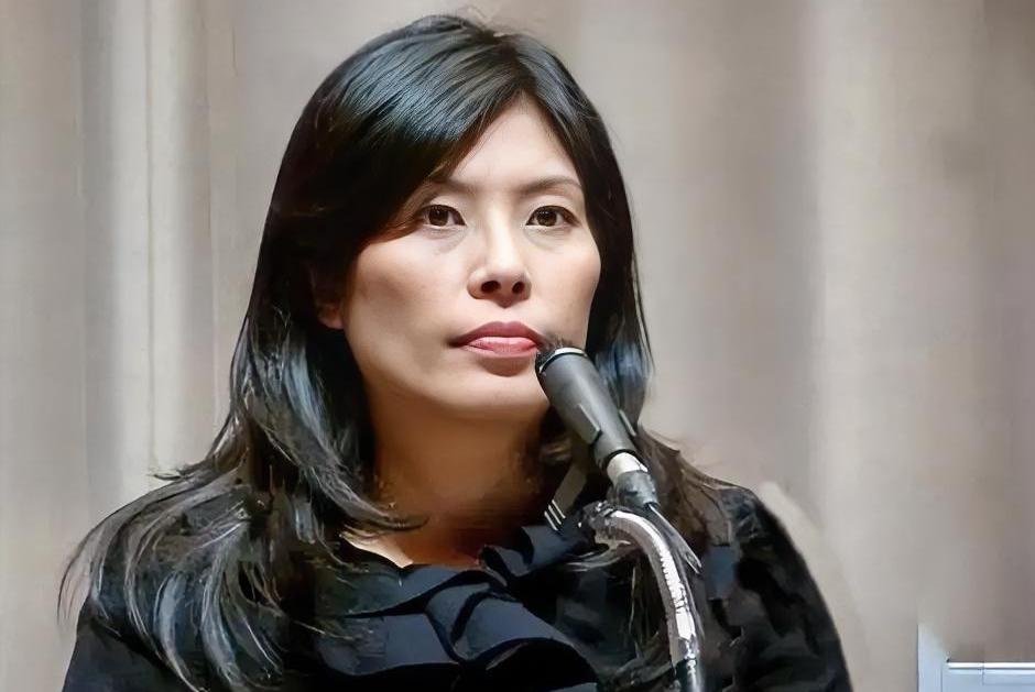 郑丽文表态引热议：真不想选2028？26年选举定乾坤郑丽文不承认要参与竞选，有