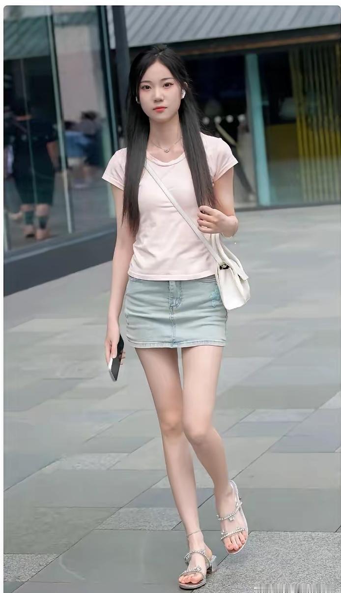 这姑娘打扮得真清新！温婉大方的美女落落大方的美女女生的打扮温柔大方姑娘清