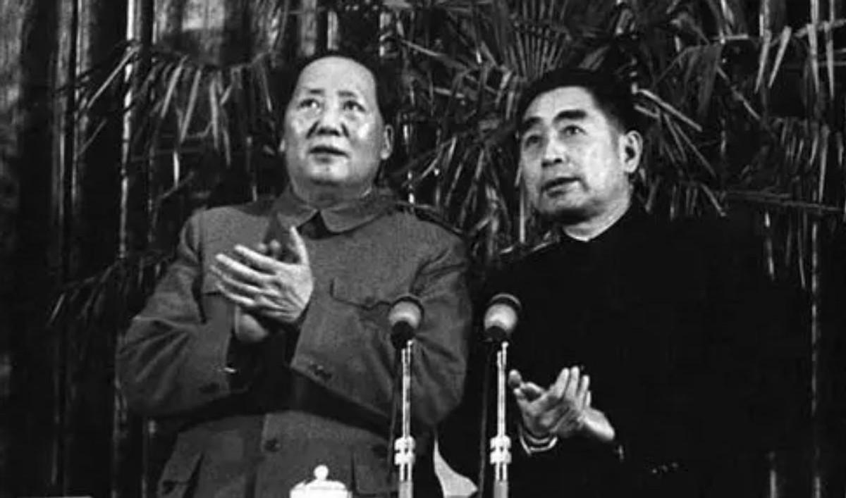 周恩来生前3条遗嘱，毛主席只接受一条，华国锋：当时没人敢做主。都说千古一