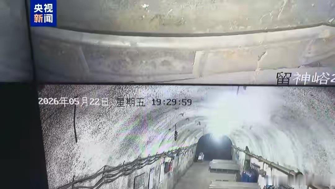 今早请教当过煤矿工人的长辈，说起长治煤矿瓦斯爆炸死伤惨重的缘由。老矿工井下作业，