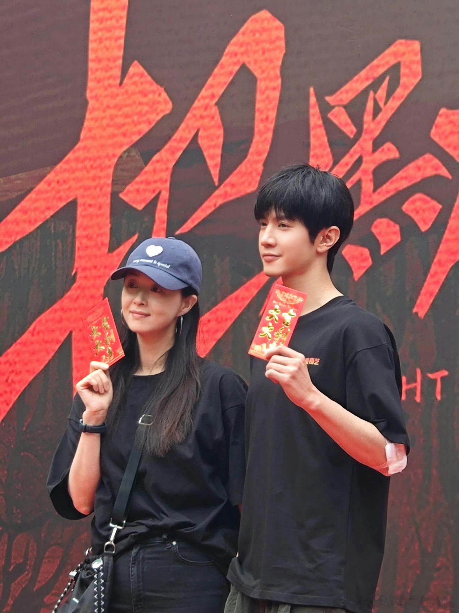 陈哲远蒋欣新剧开机今天是开机仪式​​​