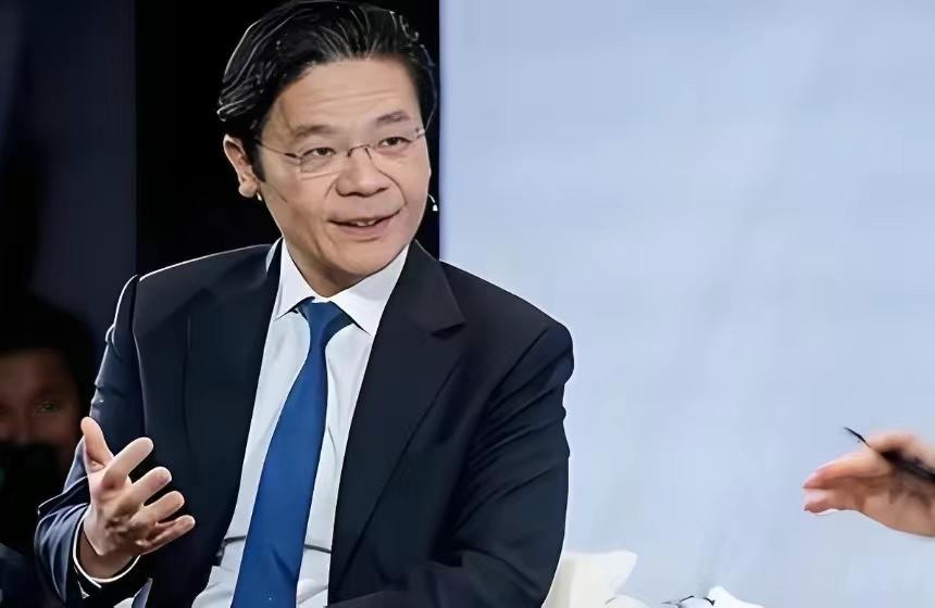 近日，新加坡总理黄循财在某经济论坛上表示：“当今时代，小国的议价空间越来越小，有