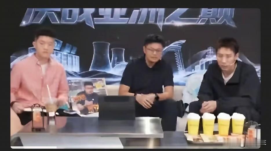 程靖淇是会杀人诛心的！松岛辉空2:4输林诗栋，虽然不能算是爆冷，但多少还是有点