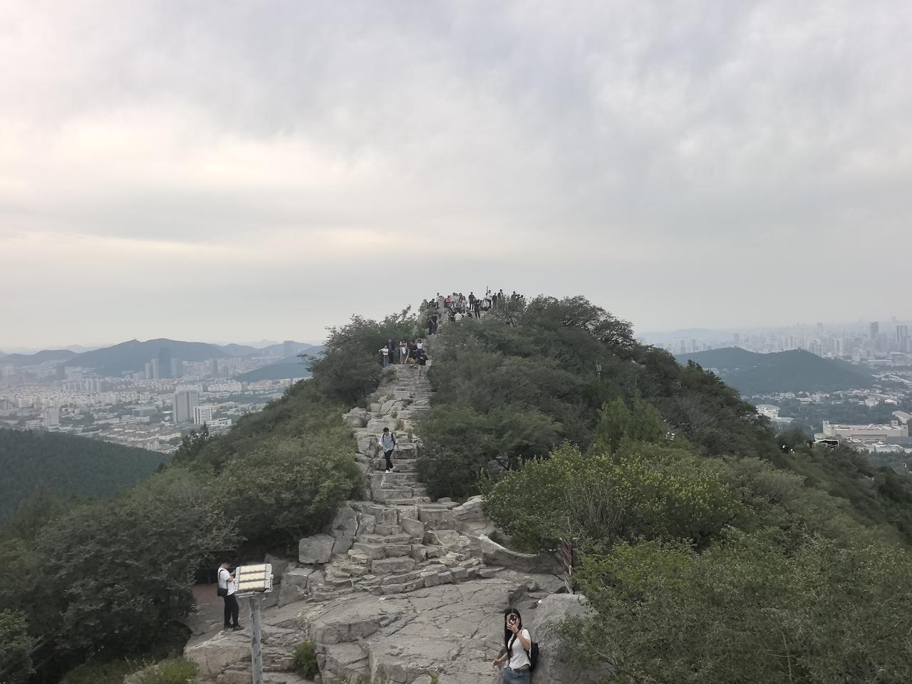 千佛山俯拍济南