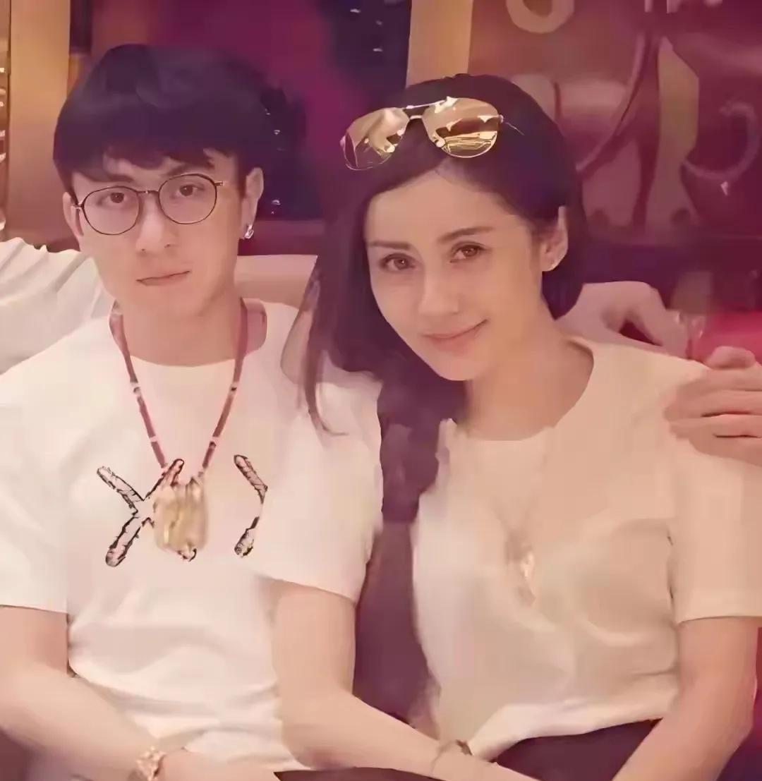 韦雪直播间亲自下场，九亿分手费的大瓜算是吃到头了。韦雪虽然没有直接表明有没有九