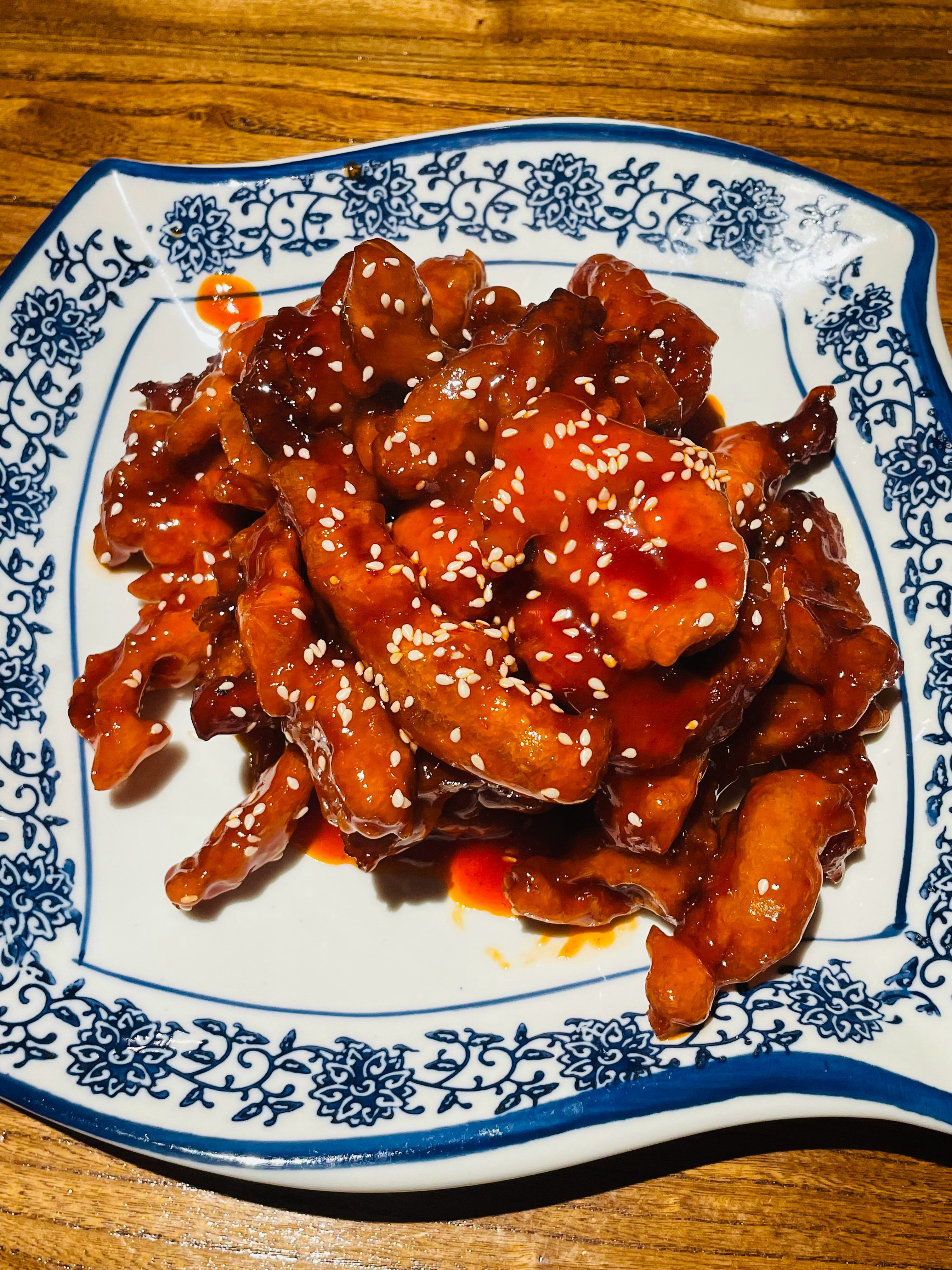 起的晚，早饭，中饭一起吃了。