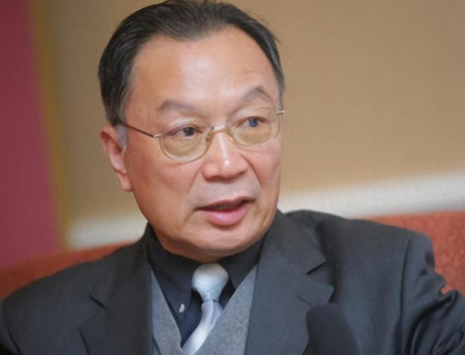 温铁军：中国被美国扒掉了两层皮，竟还有人妄想让中国做美的助手2025年，美国