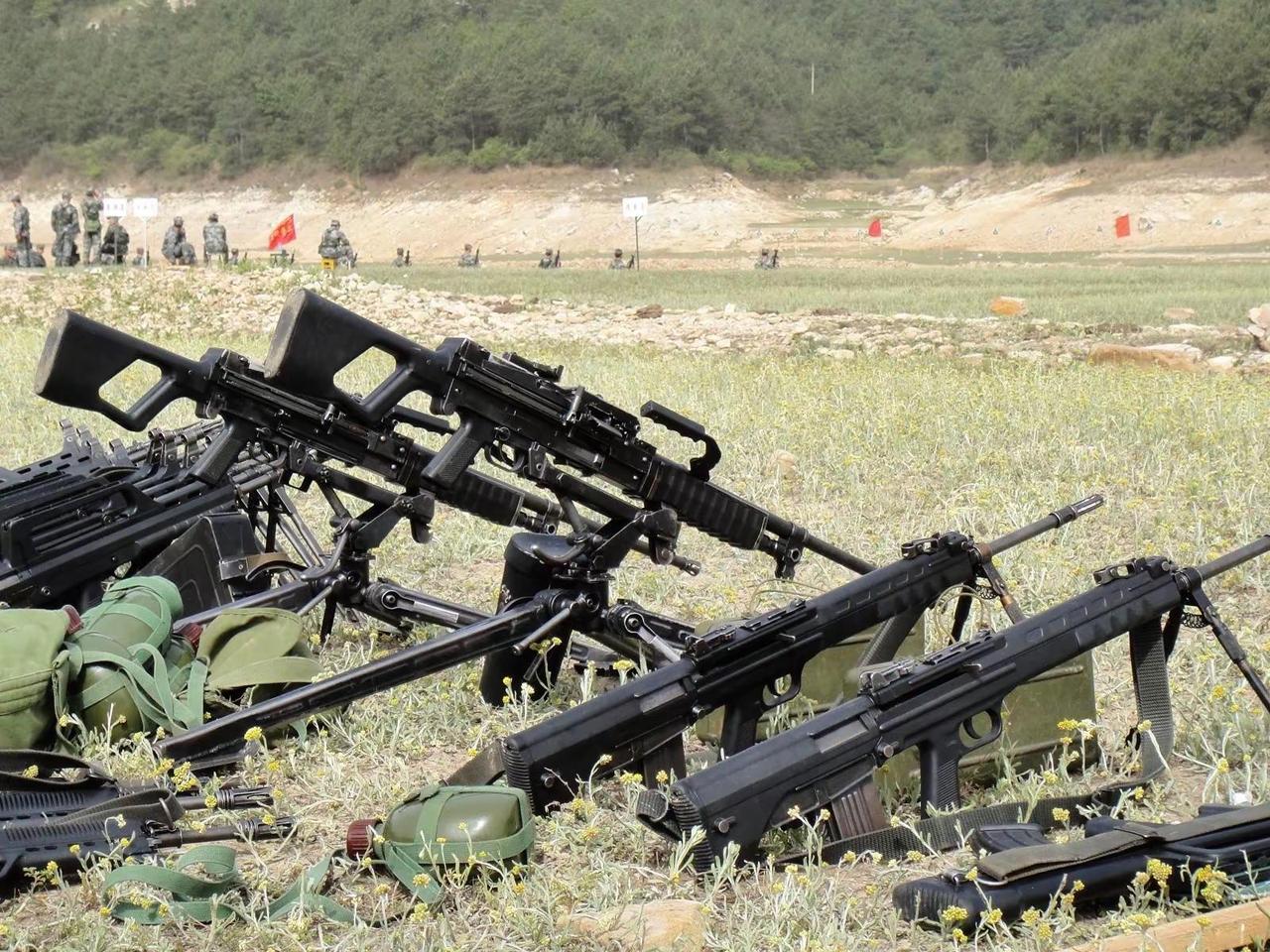 致敬军旅军旅生活空降兵宣传正能量参军入伍