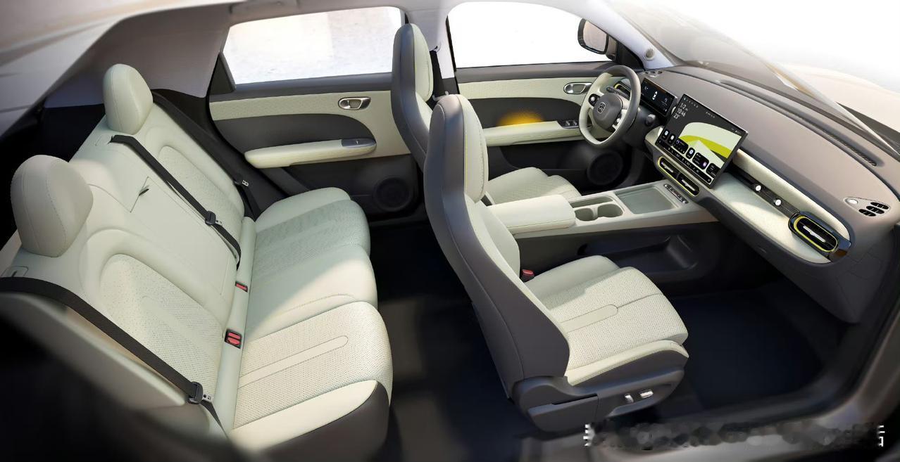 谁的青春里没有奇瑞QQ的身影啊，当年它可是实打实的国民神车，150万的销量直接打