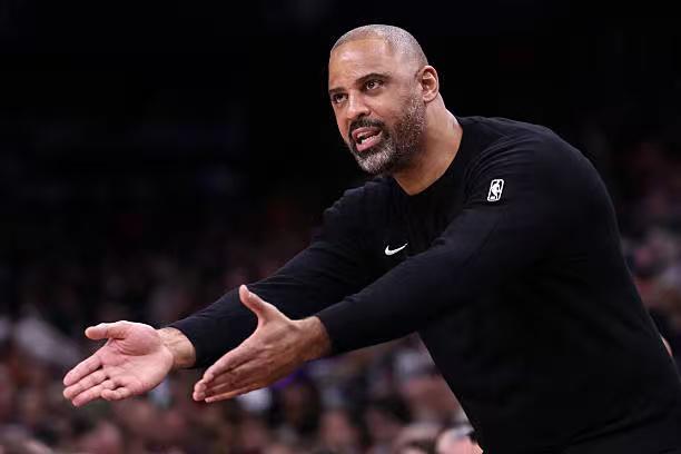 火箭的基本盘其实很稳，下限非常高，但是上限到底多高，大家目前是看不透的，从上赛季