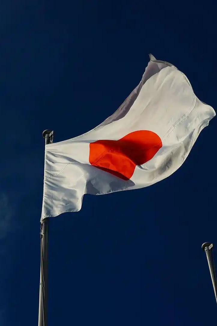 我说一句可能很多人不爱听的话：中国对日本的稀土王牌，正在一天天失效。不是我们变弱