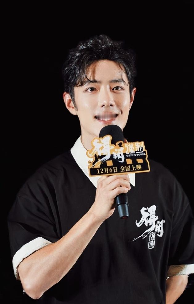 肖战一番电影总票房突破15亿肖战作为断层顶流确实是吃尽红利，他三部一番电影票房