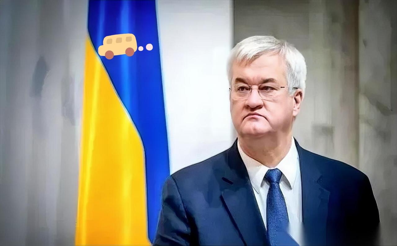 国产大飞机C919现在用的是自家的长江CJ-1000A发动机，不用再看别人脸色。