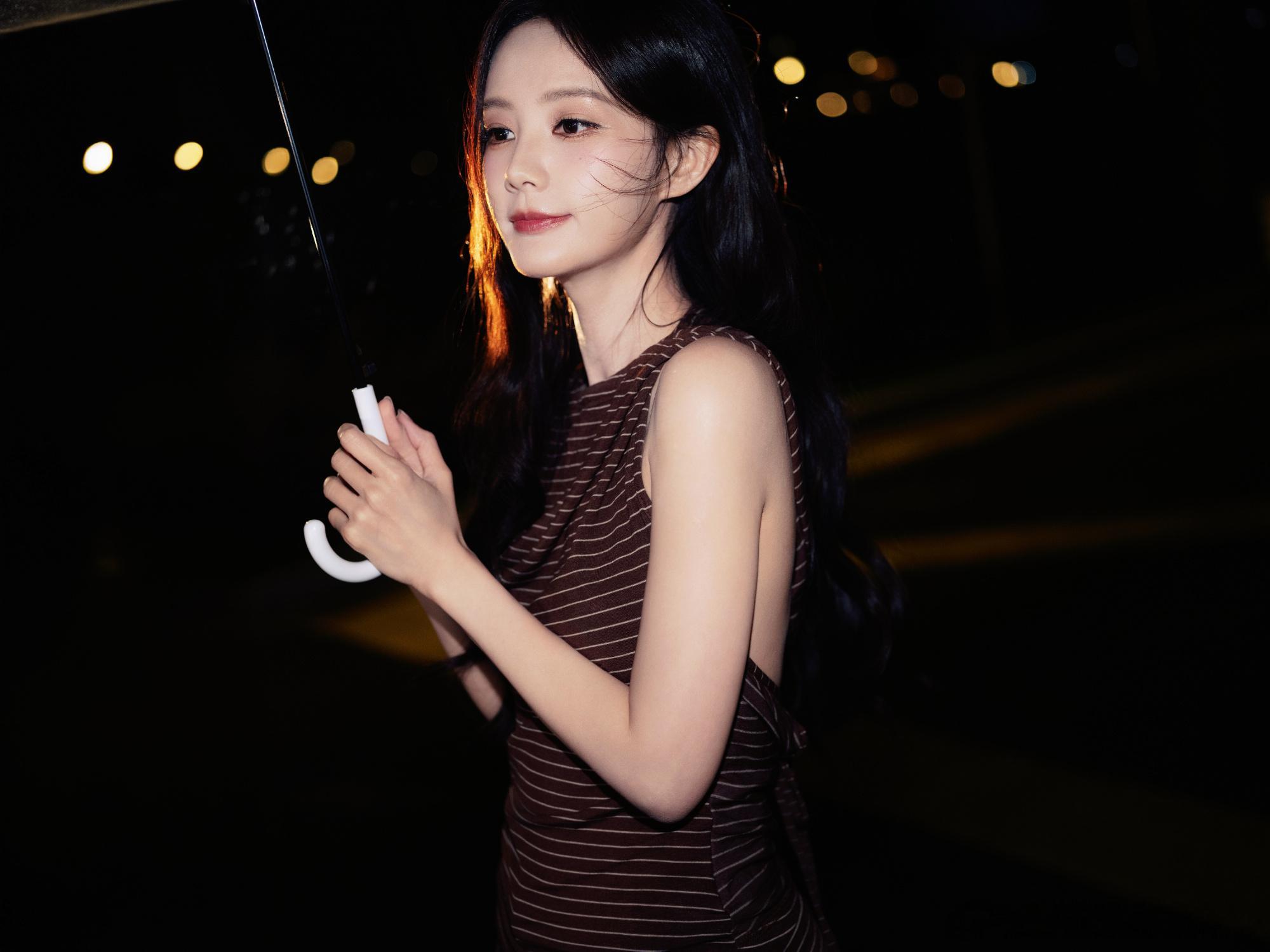 1.李一桐已经预定了27年的《浪姐》，她这个月就会去长沙和导演组详谈。2.张若昀