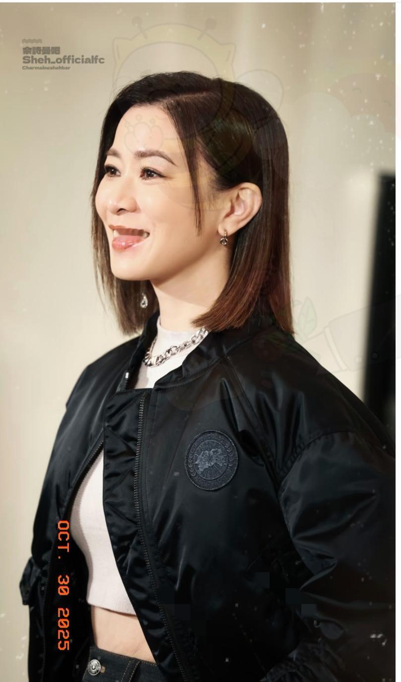 谁看了佘诗曼这状态不心疼啊!许绍雄刚离开第二天,她就立马扎进工作里,镜头前还得保